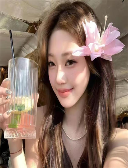 午夜视频a_三根一起进菊眼H男男视频_容易受伤的女人王菲